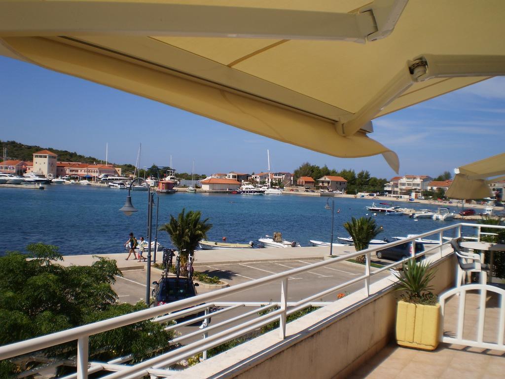 Apartments Vala Рогозница Стая снимка