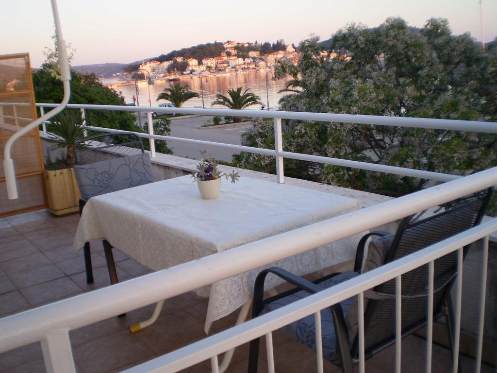 Apartments Vala Рогозница Екстериор снимка